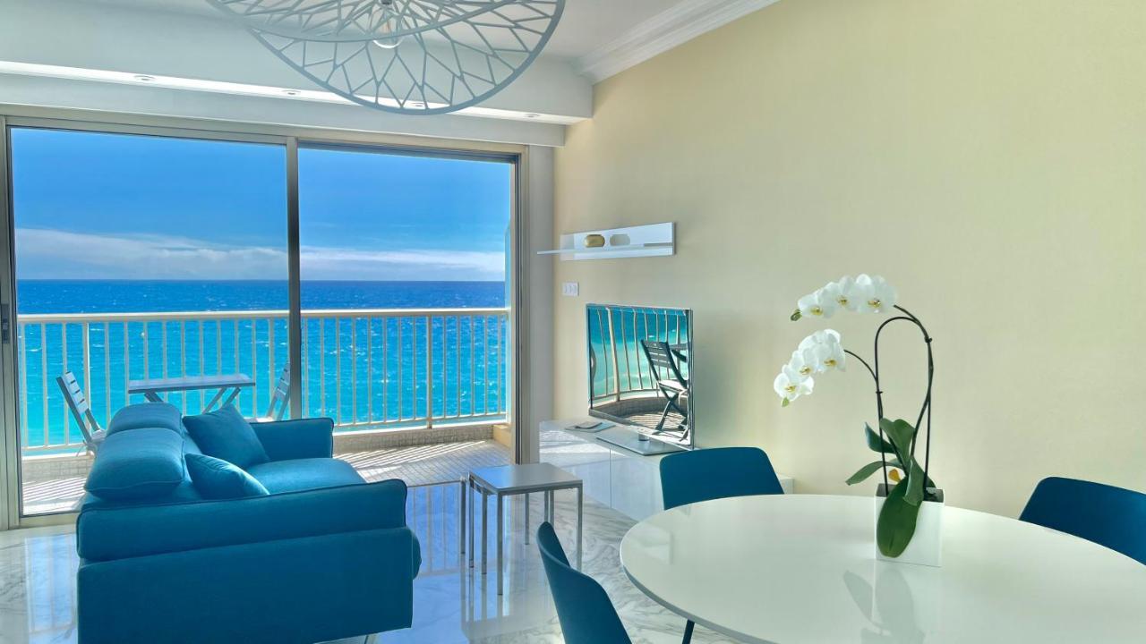 Seaviews By Jenni Menton, La Suite, Superbe Front De Mer, Top Emplacement Avec Terrasse Et Parking! Екстериор снимка