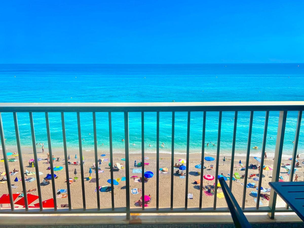 Seaviews By Jenni Menton, La Suite, Superbe Front De Mer, Top Emplacement Avec Terrasse Et Parking! Екстериор снимка