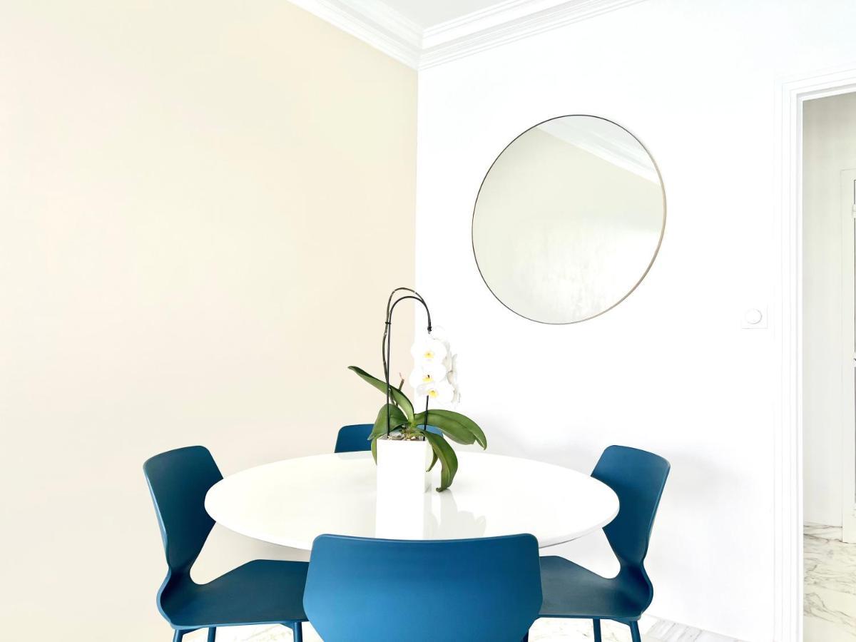 Seaviews By Jenni Menton, La Suite, Superbe Front De Mer, Top Emplacement Avec Terrasse Et Parking! Екстериор снимка