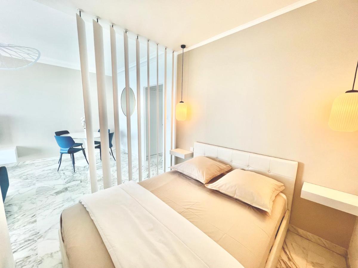 Seaviews By Jenni Menton, La Suite, Superbe Front De Mer, Top Emplacement Avec Terrasse Et Parking! Екстериор снимка