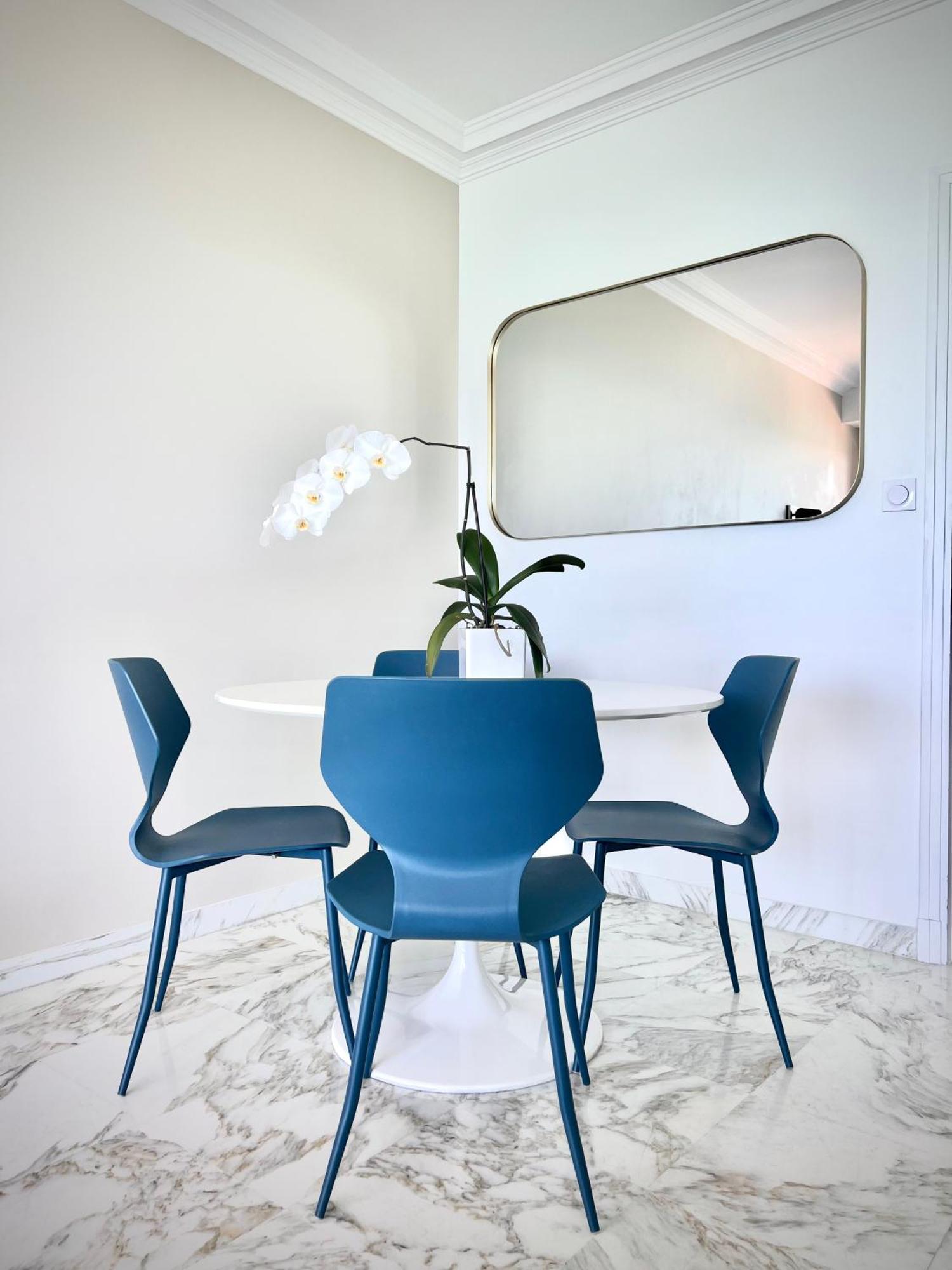 Seaviews By Jenni Menton, La Suite, Superbe Front De Mer, Top Emplacement Avec Terrasse Et Parking! Екстериор снимка